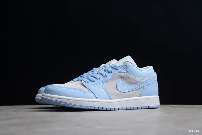 Cheap Jordan Blue (W) DC0774-050 1 Low University 0607